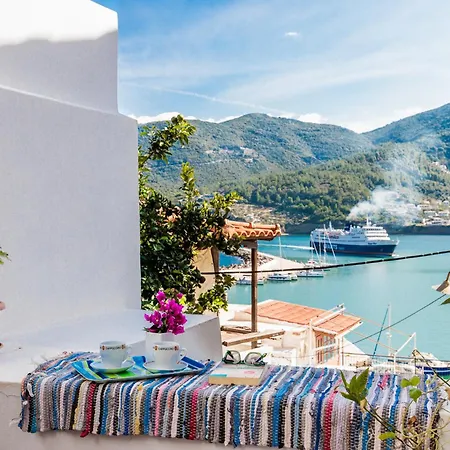 Tzeni's House Skopelos Town