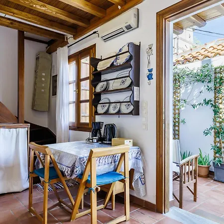 بيت للعطل Tzeni's House سكوبيلوس تاون